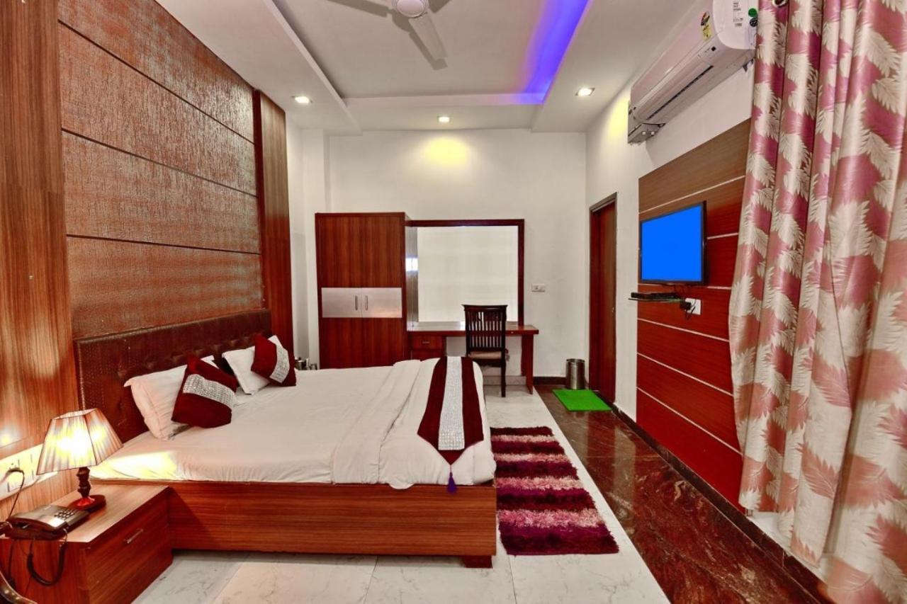 Kartikay Hotel Hisār Εξωτερικό φωτογραφία